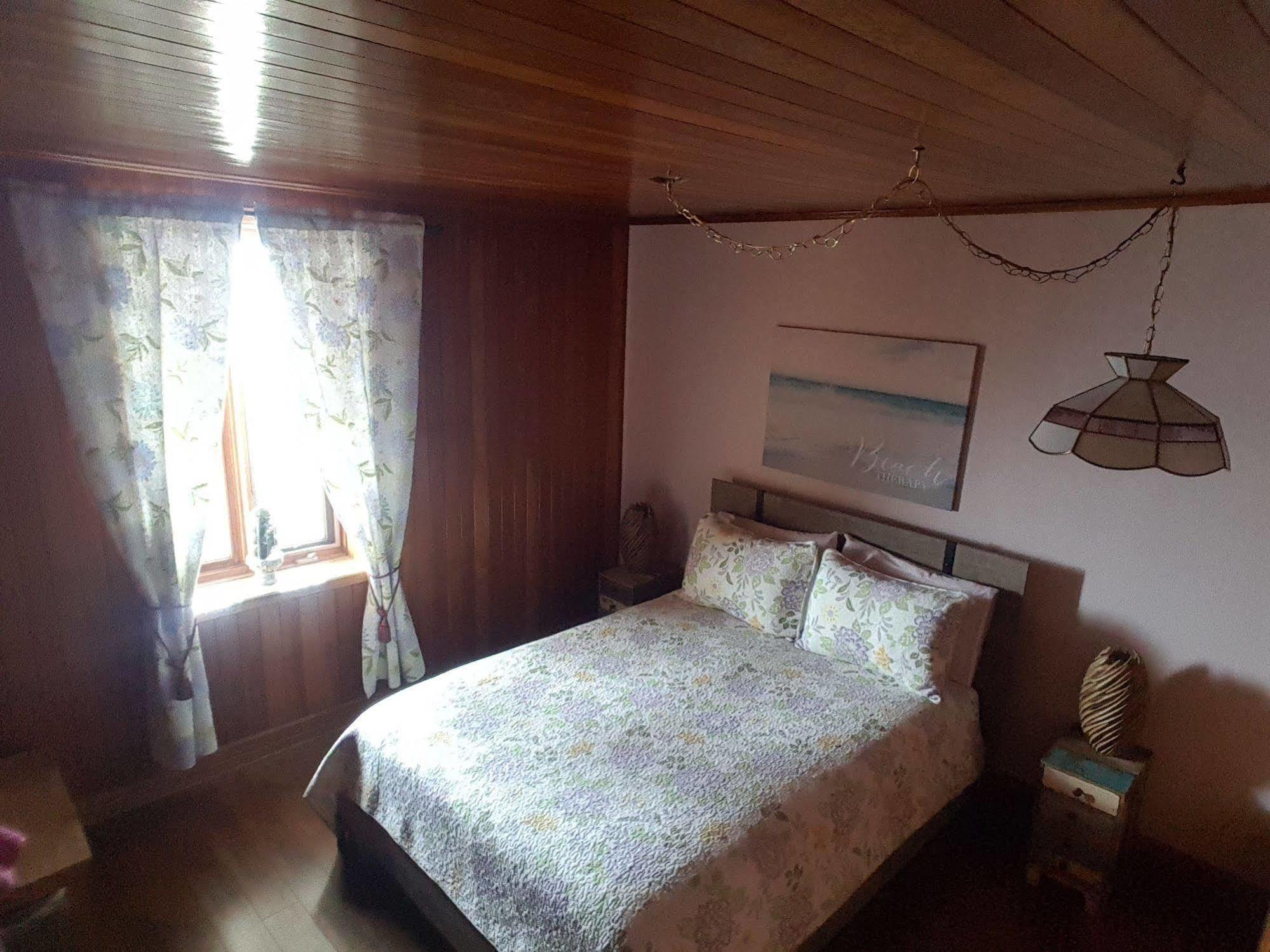 Gite Au Vieux Pommier Tadoussac Ngoại thất bức ảnh
